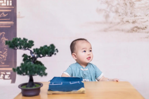 大悟八个月宝宝可以吃盐吗 大悟八个月宝宝可以吃盐吗
